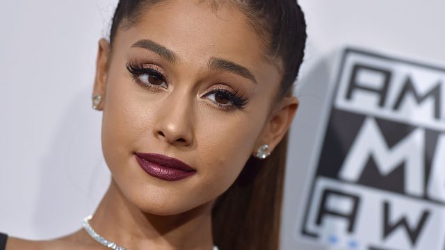 ariana grande closeup