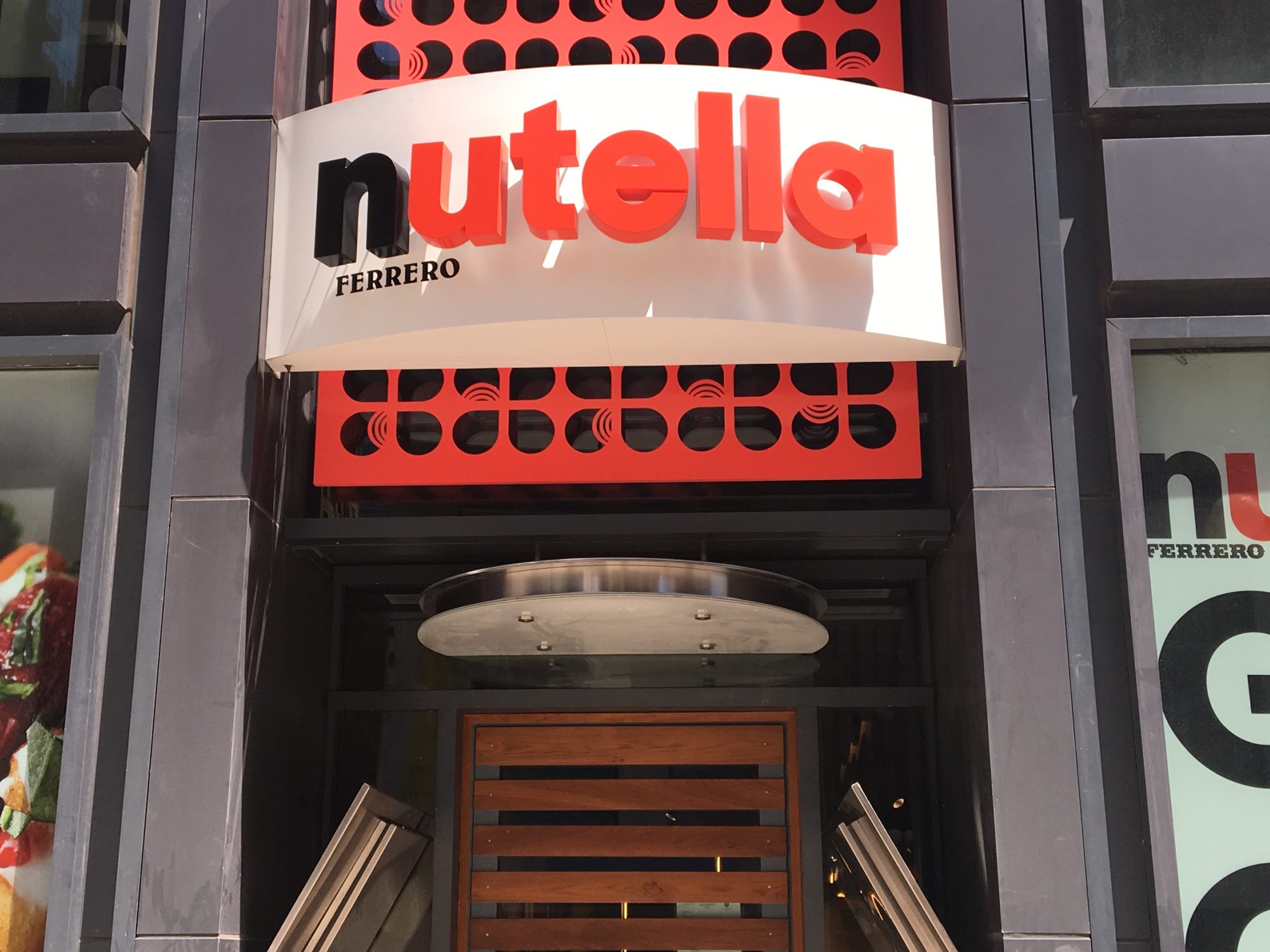 nutellacafe.jpg
