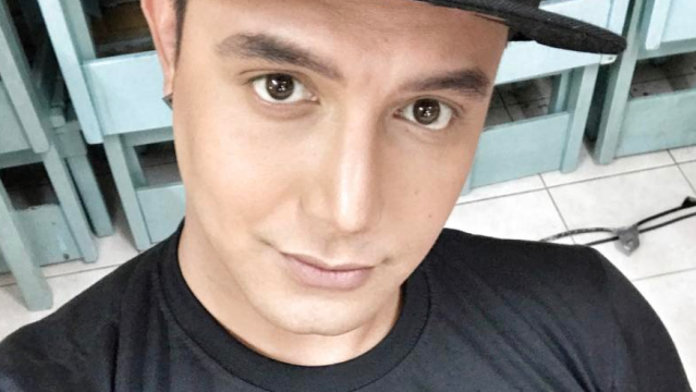 Paolo Ballesteros transformed himself into Wonder Woman