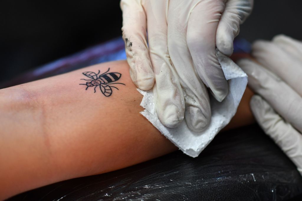 People are getting bee tattoos to honor Manchester victimsHelloGiggles