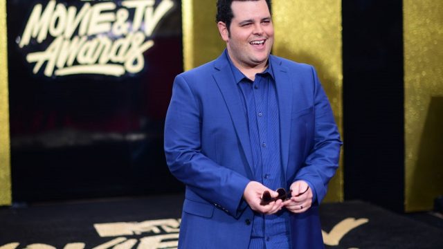 josh-gad