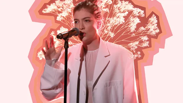 Lorde performing her new music.
