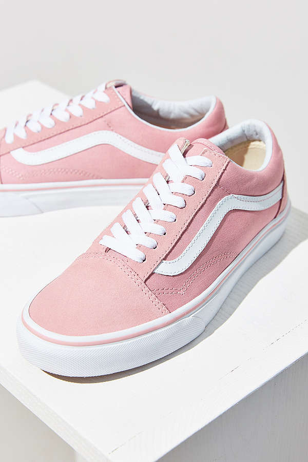 Millennial cheap pink sneakers