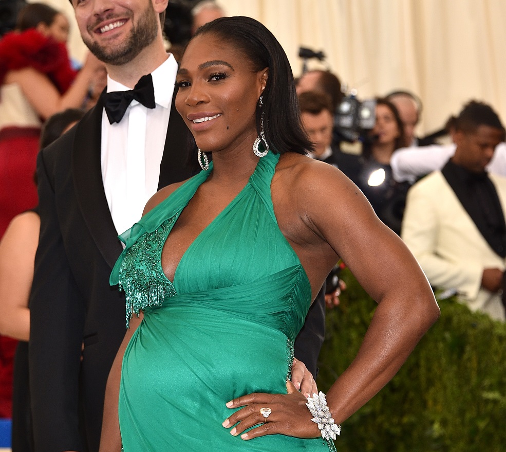 Serena Williams poses nude for 