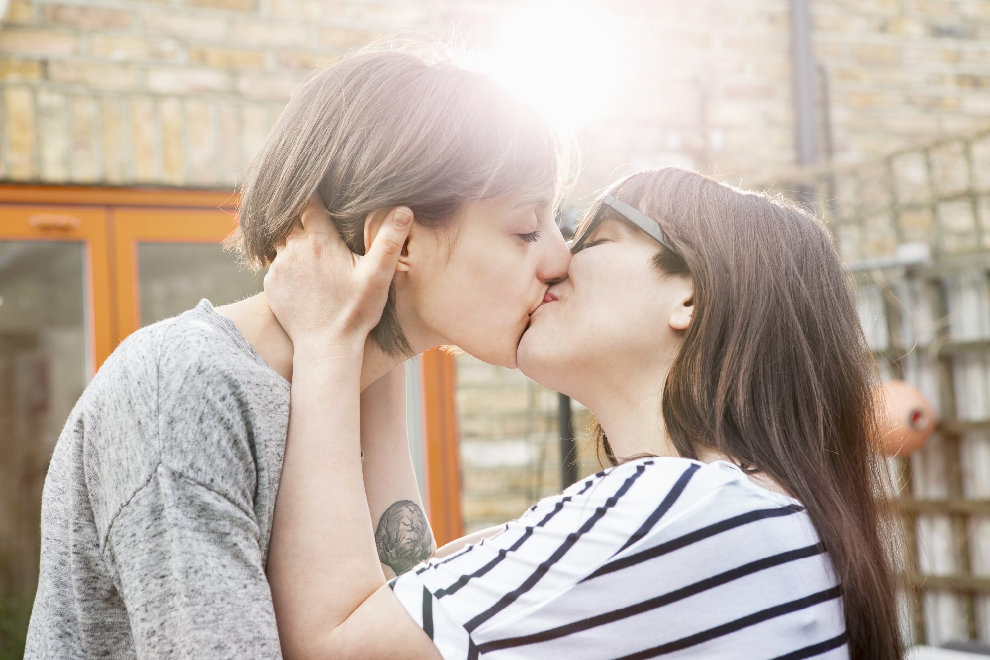 7 myths about kissing you should know before your next make-out session