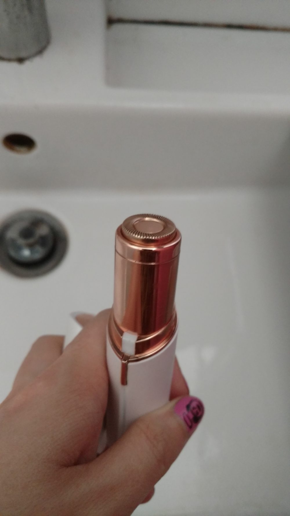 This is what happened when a beauty writer tried an 18-karat gold plated  hair removal device - HelloGigglesHelloGiggles
