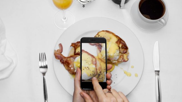 Eggs Benedict, breakfast