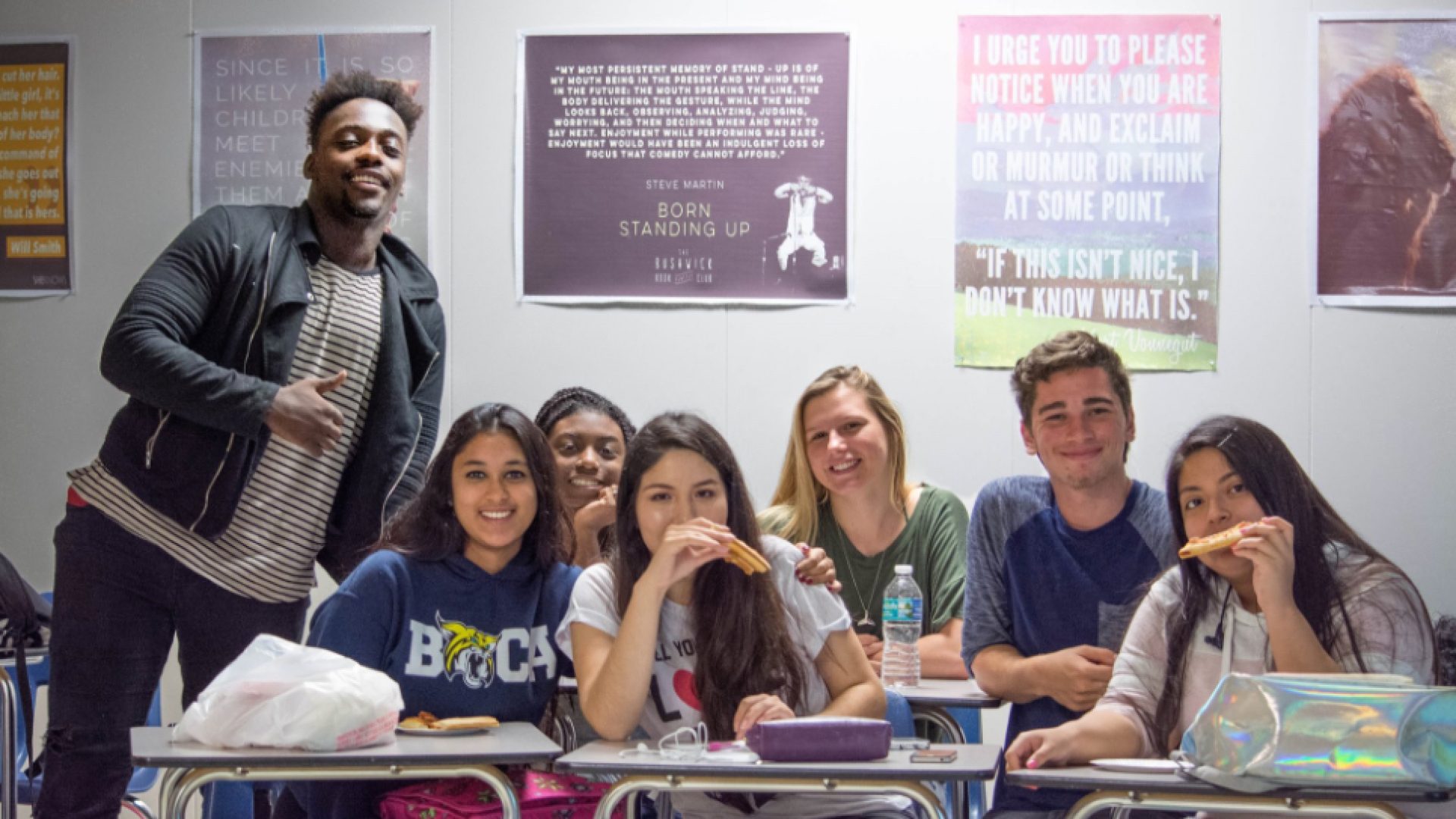 these-high-schoolers-started-a-lunch-club-so-no-one-has-to-eat-alone