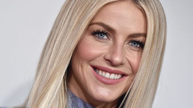 Julianne Hough arrives at the 2016 American Music Awards at Microsoft Theater on November 20, 2016 in Los Angeles, California.