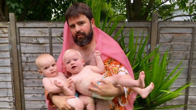 twin reveal pic
