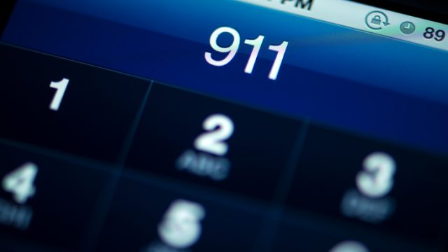 Calling 911 from smart phone