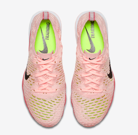 Nike air zoom on sale fearless flyknit chrome blush