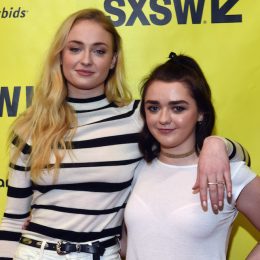 Sophie Turner and Maisie Williams posing at the 2017 SXSW Conference