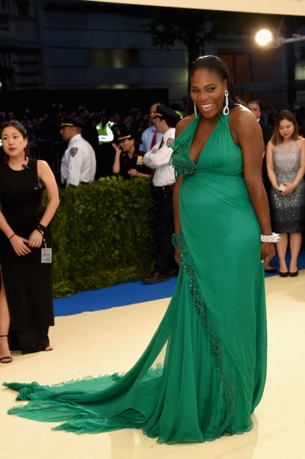 Serena-Williams-Alone-e1502553055345.jpg