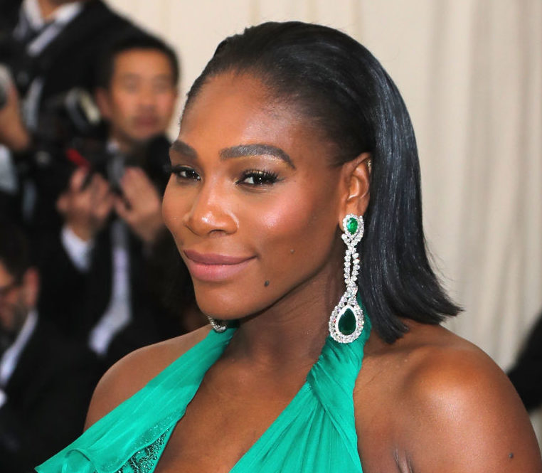 Pregnant Serena Williams asks Reddit when to pack a hospital bag