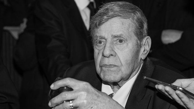 NEW YORK, NEW YORK - APRIL 08: (Editor's Note: Image has been converted to black & white) Comedian Jerry Lewis attends the 90th Birthday of Jerry Lewis at The Friars Club on April 8, 2016 in New York City. (Photo by Mark Sagliocco/FilmMagic)