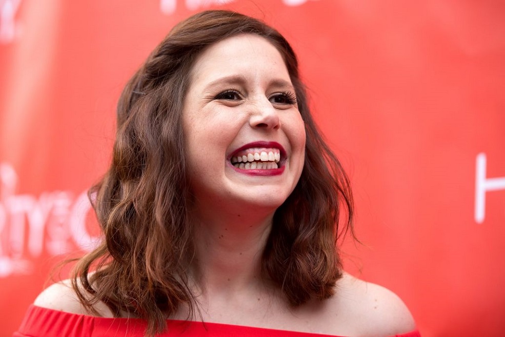 Vanessa Bayer opened up about her decision to leave "SNL" HelloGigglesHelloGiggles