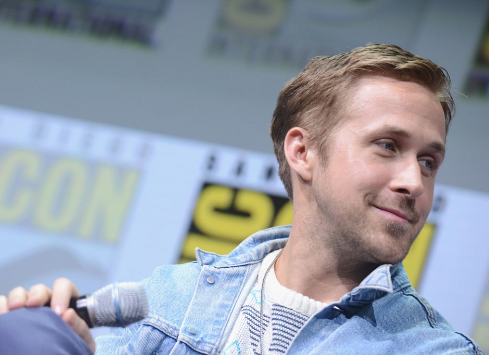 OMG, Ryan Gosling will be hosting the premiere of 