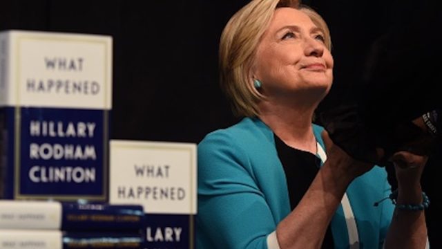 US-POLITICS-CLINTON-BOOK-SIGNING