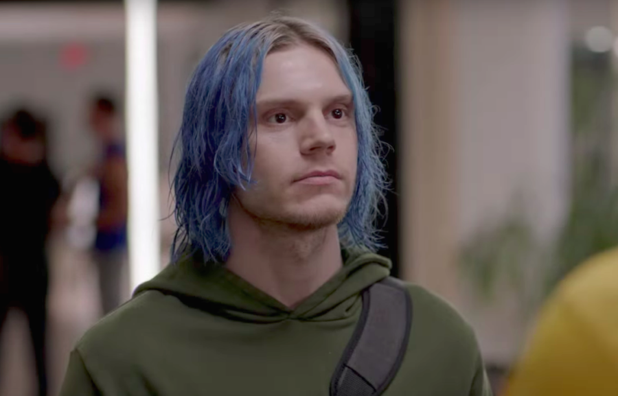 Evan Peters' Iconic Blue Hair Moments - wide 9