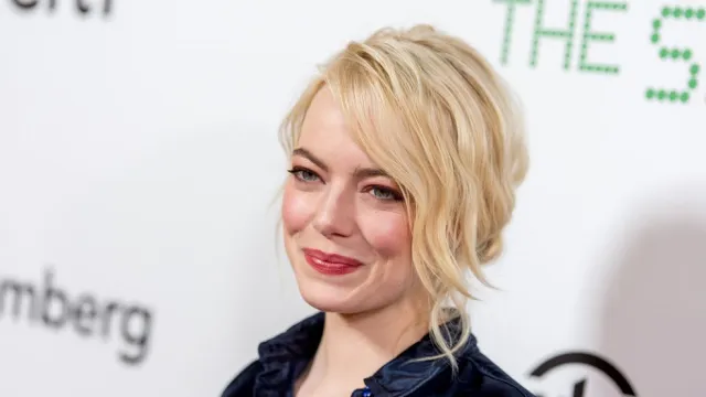 emma-stone-new-movie-red-carpet