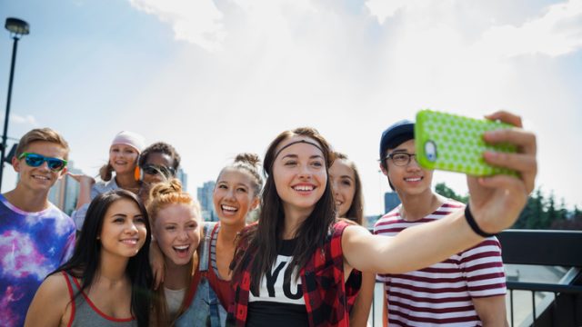 teenagers fomo snapchat