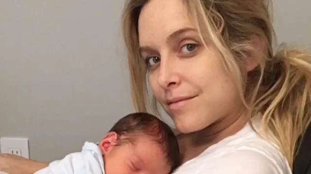 picture-of-jenny-mollen-son-lazlo-photo
