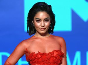Vanessa Hudgens attends the 2017 MTV Video Music Awards at The Forum on August 27, 2017 in Inglewood, California.