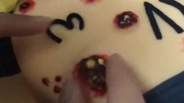 acne-popping-cake