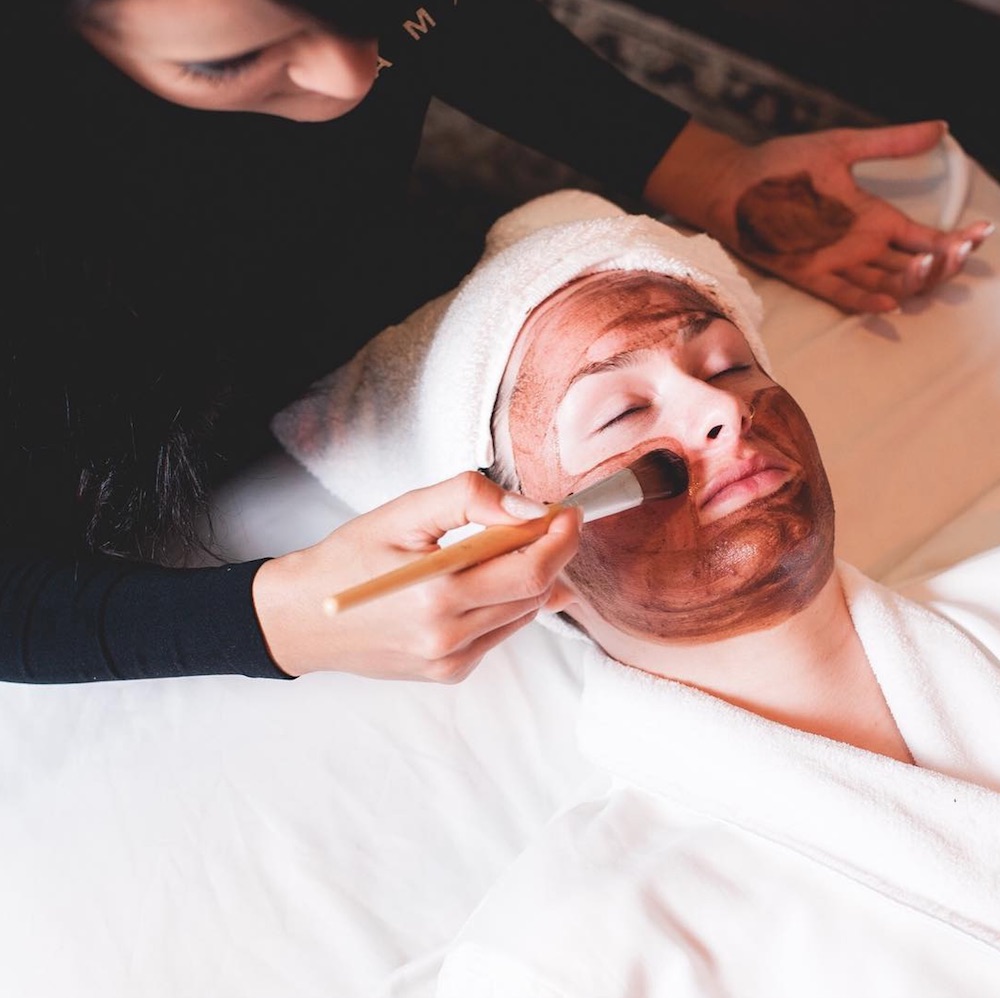If youre planning to travel this fall, here are 11 spas that offer pumpkin-themed treatments
