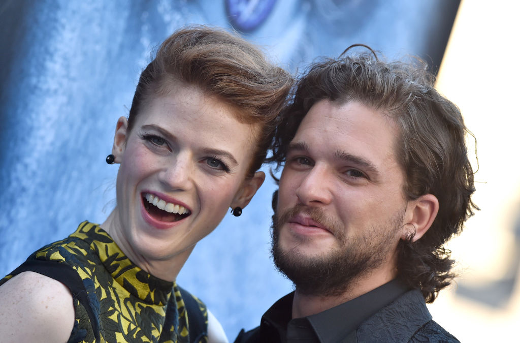 Rose Leslie made Kit Harington cosplay as Jon Snow for a partyHelloGiggles