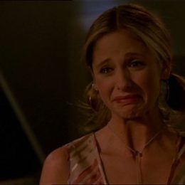Buffy-the-vampire-crying