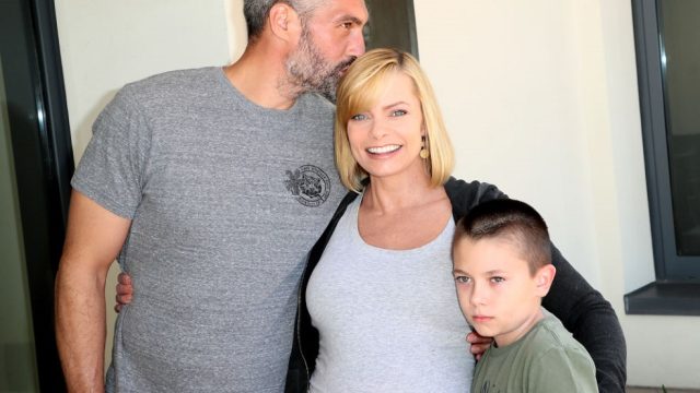 Jaime Pressly Pregnant, Expecting Twin Boys with Hamzi Hijazi