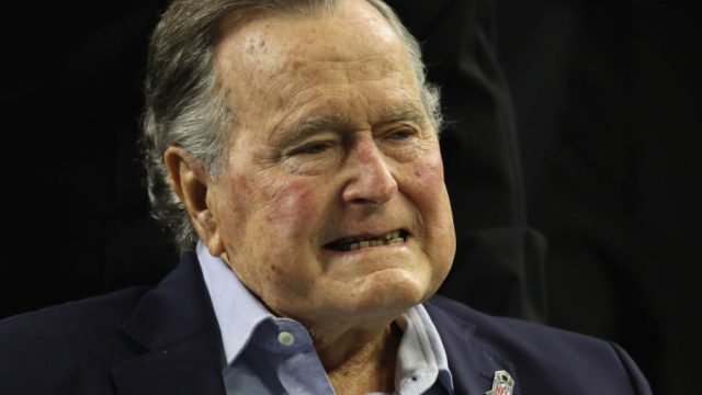 HOUSTON, TX - FEBRUARY 05: President George H.W. Bush arrives for the coin toss prior to Super Bowl 51 between the Atlanta Falcons and the New England Patriots at NRG Stadium on February 5, 2017 in Houston, Texas. (Photo by Patrick Smith/Getty Images)