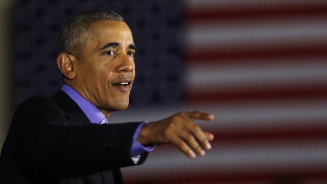 Picture of Obama Pointing