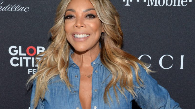 Wendy Williams fainted on live TV, and the video is so scary ...