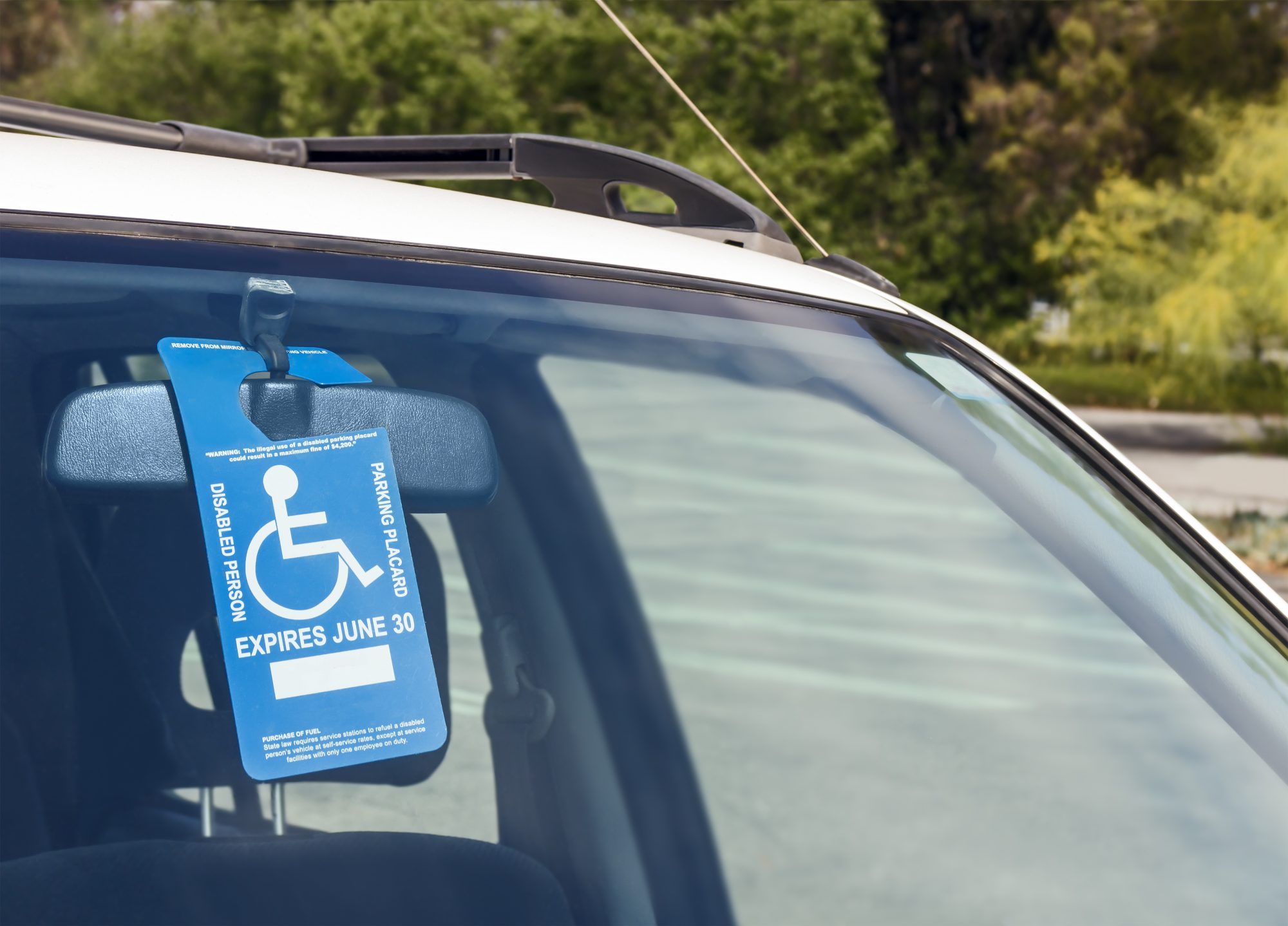 cancer-patient-shamed-for-parking-in-handicapped-spacehellogiggles