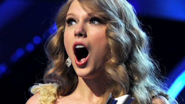 Image of surprised Taylor Swift