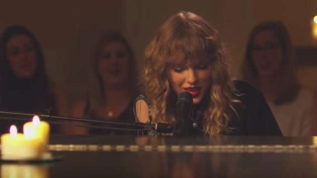 Taylor Swift New Years Day performance