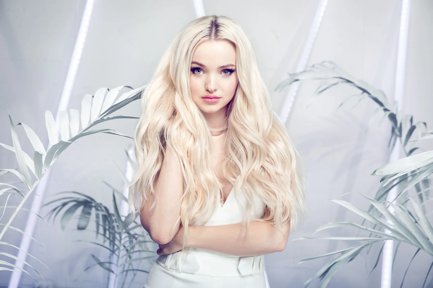 Dove Cameron Is Launching Hair Extensions With Bellami Hairhellogiggles