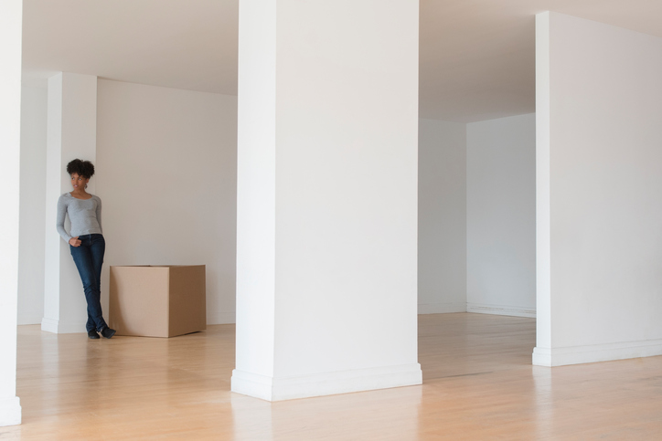 womaninapartment.jpg