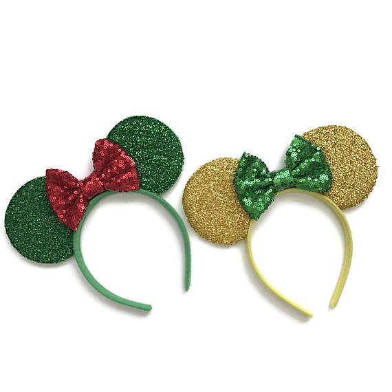 8 pairs of Christmas Minnie Mouse ears that you need for the ...