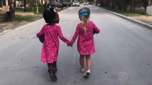 Picture of Preschool Twin BFFs