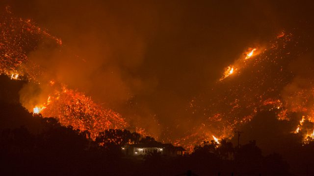 The Thomas Fire has spread to Santa Barbara