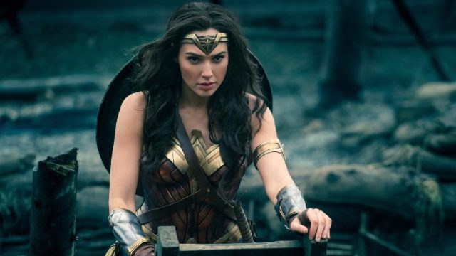 wonder-woman-golden-globes