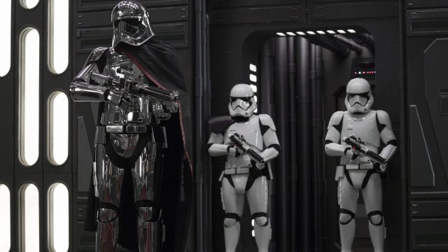 The Last Jedi kills off far too many main charactesrHelloGiggles