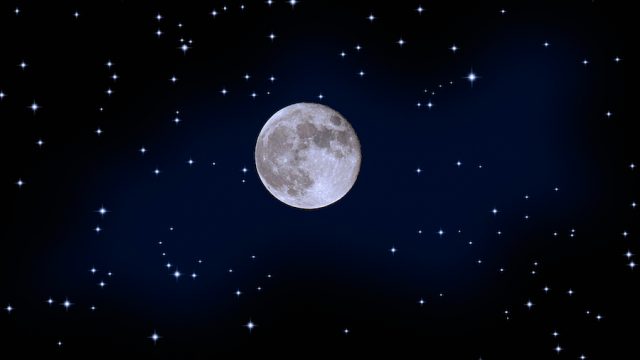The moon surrounded by 20 of the Constellations.