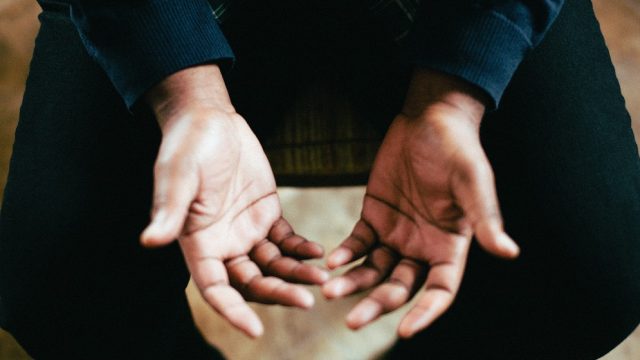 left-handed-person