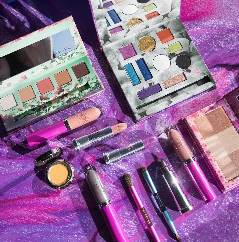 Urban Decay and beauty vlogger Kristen Leanne makeup  collaborationHelloGiggles