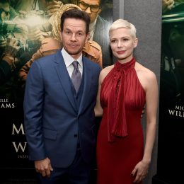 Photo of Michelle Williams and Mark Wahlberg at the Premiere of "All the Money in the World"